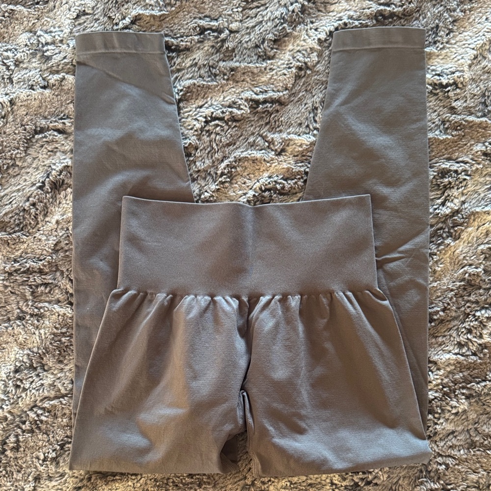NVGTN Charcoal High-Waisted Leggings